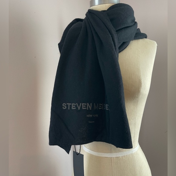 Zara x Steven Meisel 100% Cashmere Scarf - Picture 4 of 14